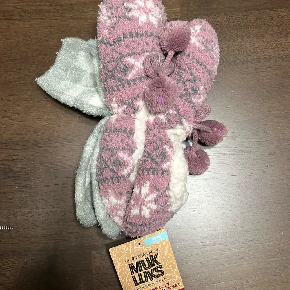 Muk Luks Women’s Cozy Ballerina & Sock Set